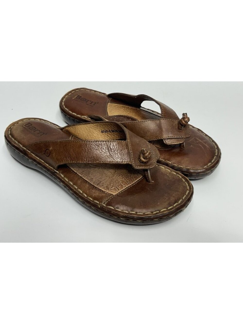 Born Sandals Womens 6/36.5 Flip Flop Thong Brown Leather Hippie Boho Festival